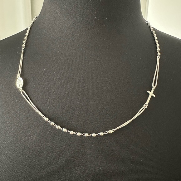 ✝️💫Sterling silver rosary necklace! So pretty! - Picture 7 of 7